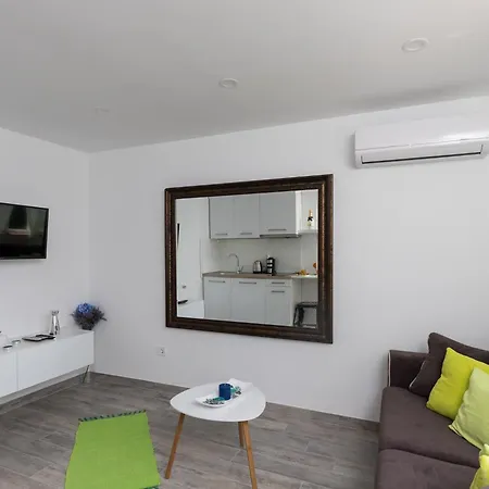 Semi - One Bedroom With Terrace And Sea View * Dubrovník