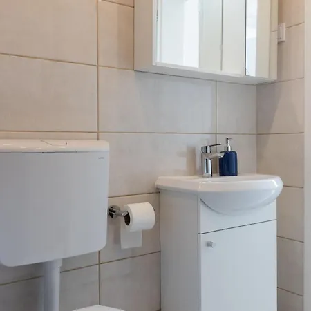 Semi - One Bedroom With Terrace And Sea View 두브로브니크