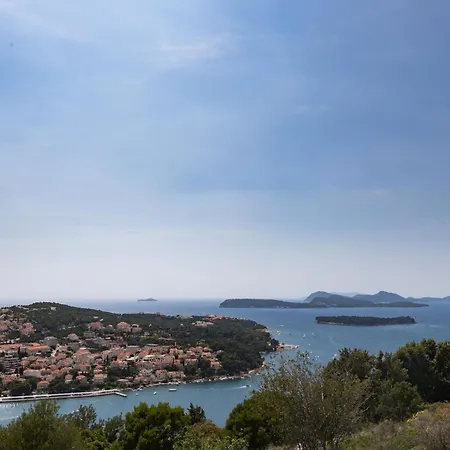 Semi - One Bedroom With Terrace And Sea View Apartament *