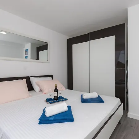 Semi - One Bedroom With Terrace And Sea View * Dubrownik