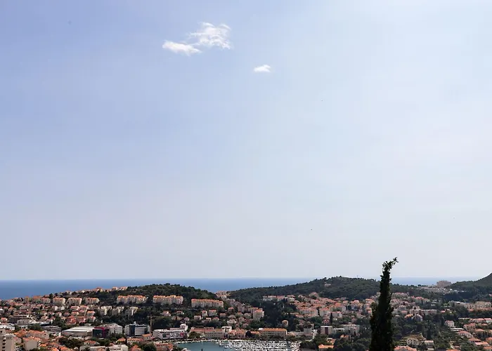 Semi - One Bedroom With Terrace And Sea View